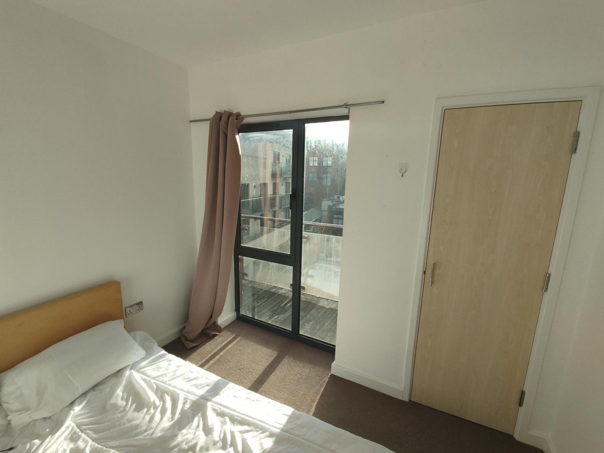 Room In Cardiff City Center - Swiftstay Экстерьер фото